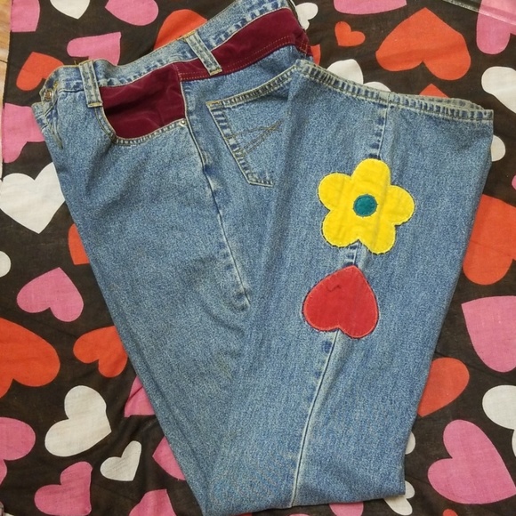 Flare jeans with flowers and heart embroidery - Picture 4 of 5